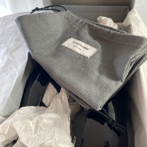 Thom Browne Black Soft Patent Calfskin T-bar Mary Jane Flat - Picture 6 of 6